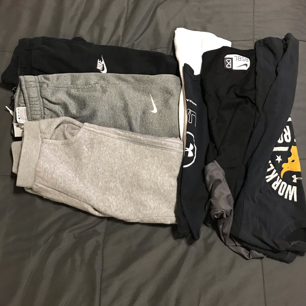 Boys sweatpants and T-shirt bundle